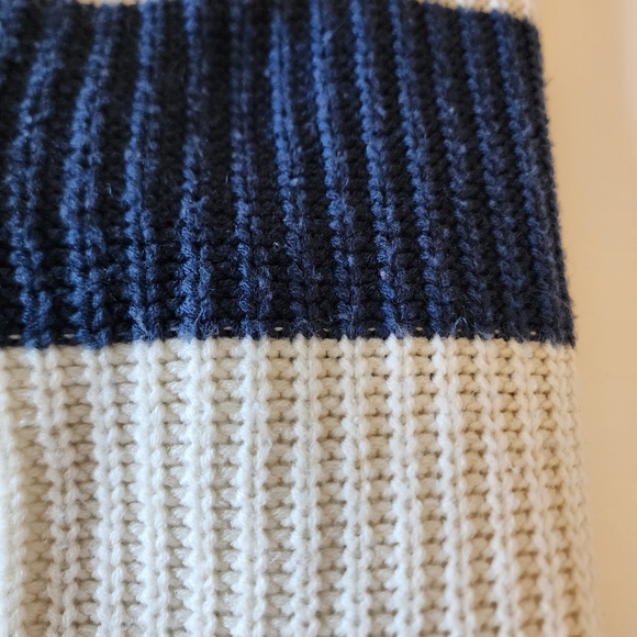 Sweater Blue Cream Brown size Small - Picture 15 of 16